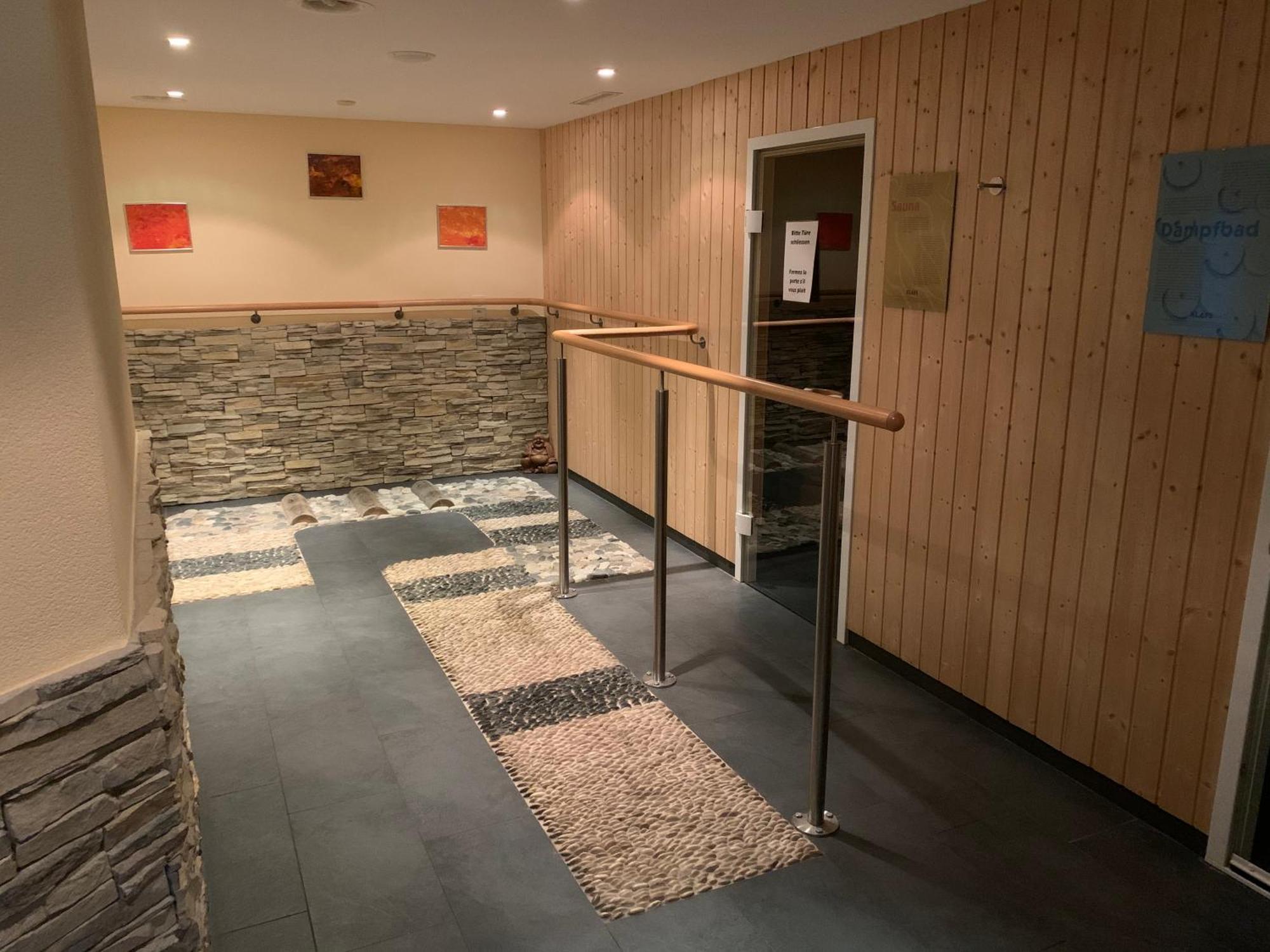 Hotel Alfa Superieur - Leukerbad-Therme Экстерьер фото